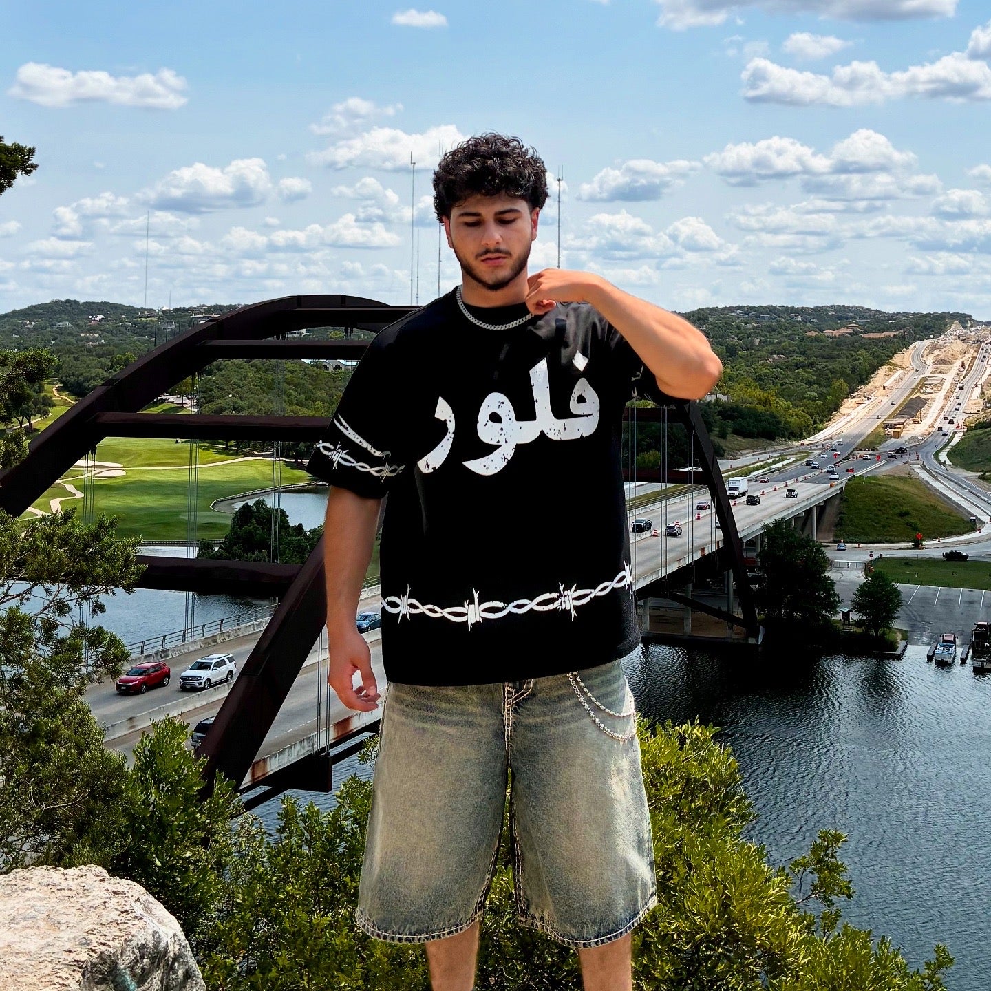 Barbwire Tee (COAL)